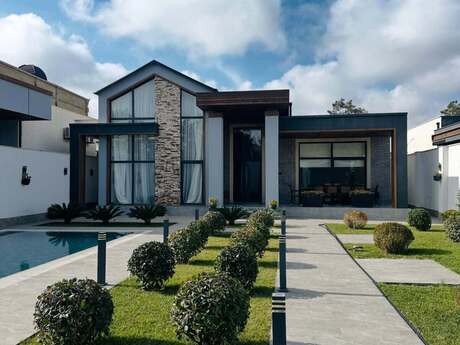5 otaqlı həyət evi/bağ evi - Mərdəkan q. - 350 m²