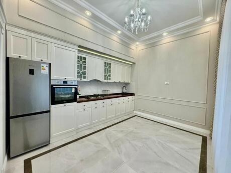 4 otaqlı həyət evi/bağ evi - Mərdəkan q. - 250 m²