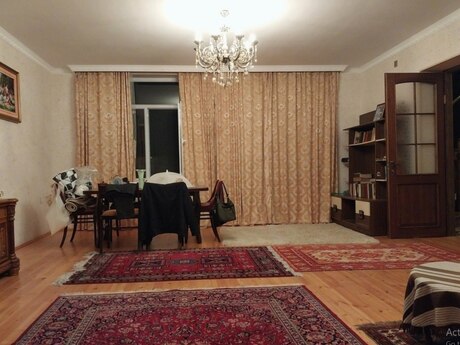 8 otaqlı həyət evi/bağ evi - Xudat - 200 m²