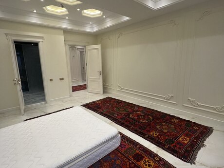 5 otaqlı yeni tikili - Ağ şəhər q. - 193 m²
