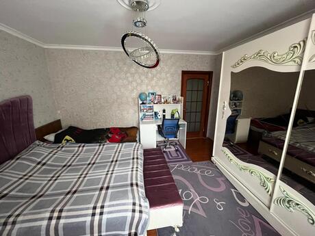 2 otaqlı köhnə tikili - Bakıxanov q. - 60 m²