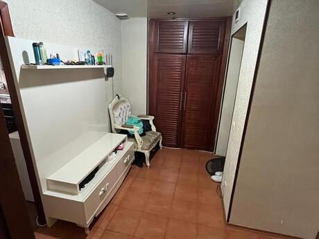 2 otaqlı köhnə tikili - Bakıxanov q. - 60 m²