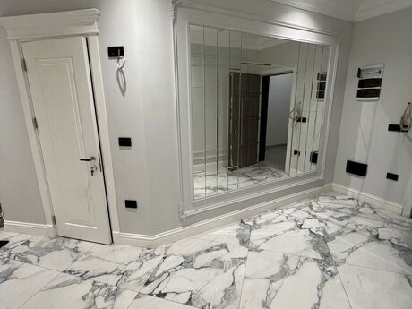 4 otaqlı yeni tikili - 8 Noyabr m. - 275 m²