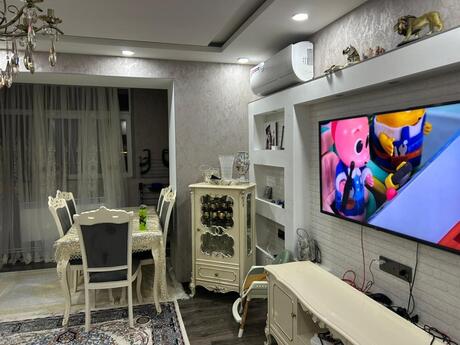 2 otaqlı köhnə tikili - Azadlıq Prospekti m. - 65 m²