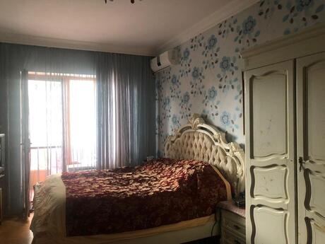 4 otaqlı yeni tikili - Nizami m. - 176 m²