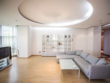 4-комн. новостройка - м. 28 мая - 186 м²