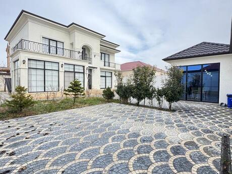 6 otaqlı həyət evi/bağ evi - Şüvəlan q. - 400 m²