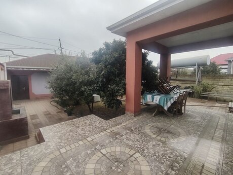4 otaqlı həyət evi/bağ evi - Maştağa q. - 120 m²