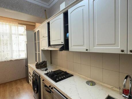 2 otaqlı köhnə tikili - Nəsimi r. - 65 m²