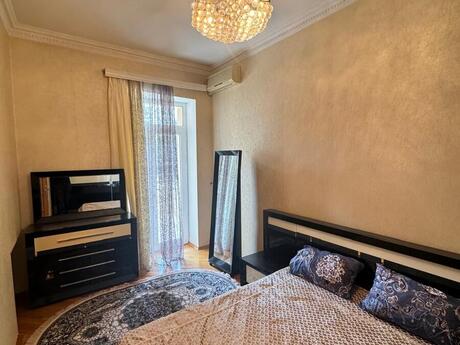 2 otaqlı köhnə tikili - Nəsimi r. - 65 m²