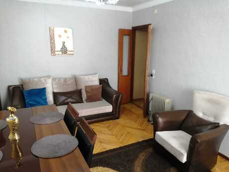 Elan №5859127 - Bakı, İnşaatçılar m., 3 otaqlı, 90 m², 9/9 mərtəbə