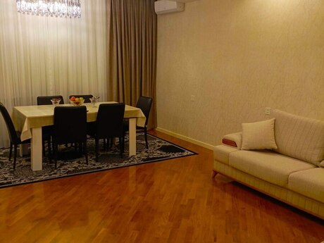 Elan №5859224 - Bakı, Nəsimi r., 3 otaqlı, 125 m², 9/21 mərtəbə