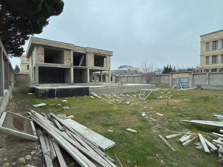 5 otaqlı həyət evi/bağ evi - Novxanı q. - 500 m²