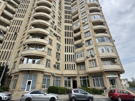 Obyekt - Elmlər Akademiyası m. - 500 m²