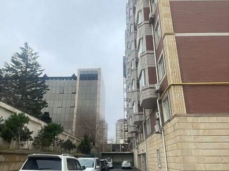 4 otaqlı yeni tikili - Şah İsmayıl Xətai m. - 251 m²