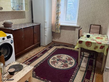 2 otaqlı köhnə tikili - 28 May m. - 80 m²