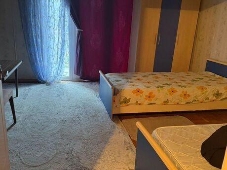 2 otaqlı köhnə tikili - 28 May m. - 80 m²