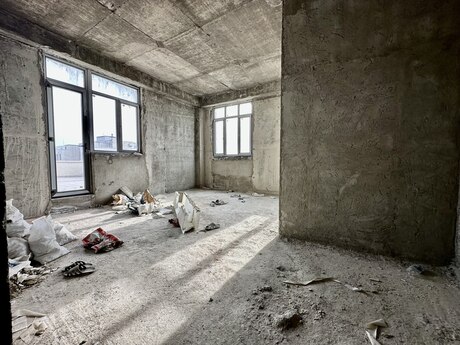 5 otaqlı yeni tikili - Koroğlu m. - 600 m²