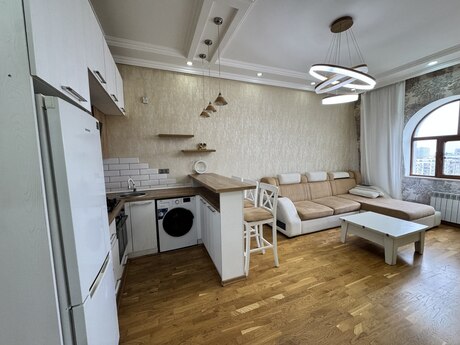 3 otaqlı yeni tikili - Azadlıq Prospekti m. - 82 m²
