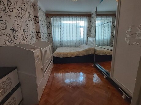 3 otaqlı köhnə tikili - Xalqlar Dostluğu m. - 80 m²