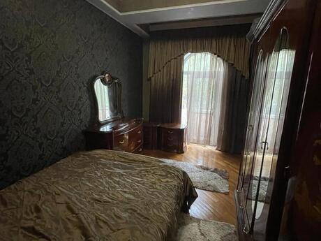 3 otaqlı köhnə tikili - Nizami m. - 75 m²