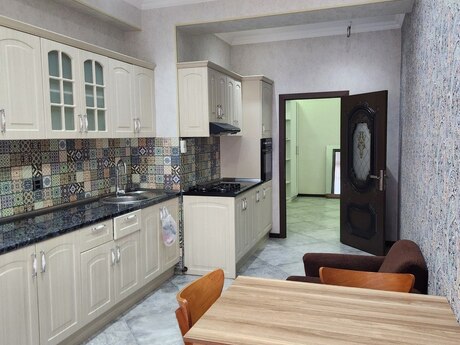 Объявление №5860492 - Баку, м. Иншаатчылар, 3-комн., 125 м², 11/16 этаж