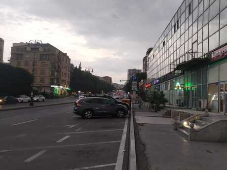Obyekt - Memar Əcəmi m. - 303 m²