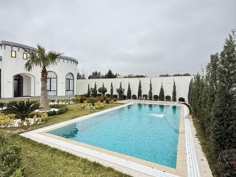 5 otaqlı həyət evi/bağ evi - Mərdəkan q. - 300 m²