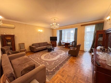 4 otaqlı yeni tikili - İçəri Şəhər m. - 152 m²