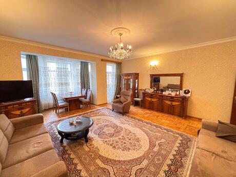 4 otaqlı yeni tikili - İçəri Şəhər m. - 152 m²