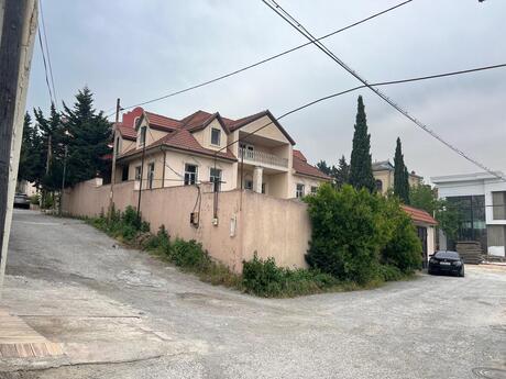 4 otaqlı həyət evi/bağ evi - Qara Qarayev m. - 400 m²
