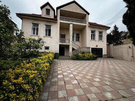 4 otaqlı həyət evi/bağ evi - Qara Qarayev m. - 400 m²
