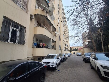 4 otaqlı mənzil, 160 m², 8-ci mikrorayon: 350 000 ₼ 3