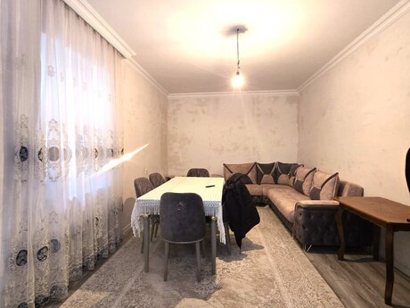 Объявление №5861775 - Баку, пос. Ени Романы, 5-комн., 180 м²