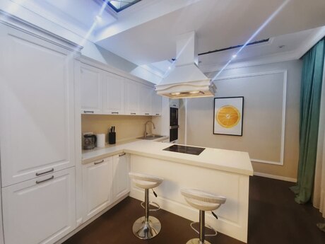 2 otaqlı yeni tikili - 28 May m. - 100 m²