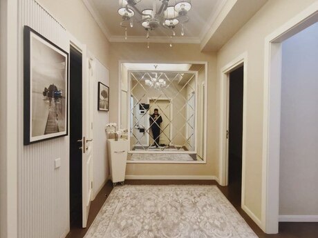 2 otaqlı mənzil, 100 m², 28 May: 405 000 ₼ 5