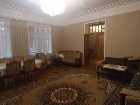 5 otaqlı həyət evi/bağ evi - Gənclik m. - 200 m²