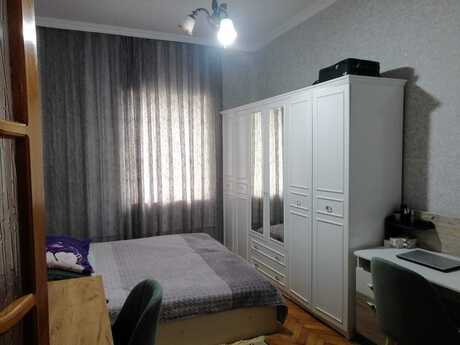 2 otaqlı köhnə tikili - 28 May m. - 50 m²