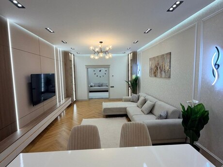 Elan №5862181 - Bakı, Nəsimi r., 3 otaqlı, 160 m², 20/22 mərtəbə