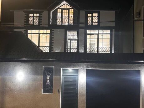 7 otaqlı həyət evi, 470 m², Badamdar: 700 000 ₼ 2