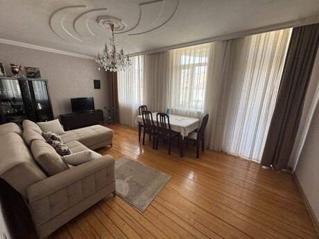 Satılır 3 otaqlı yeni tikili 100 m², Xırdalan