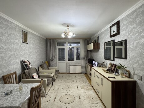 Elan №5862472 - Bakı, Yasamal q., 3 otaqlı, 80 m², 3/5 mərtəbə