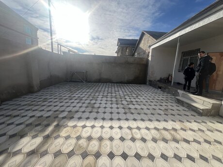 4 otaqlı həyət evi/bağ evi - Suraxanı r. - 100 m²