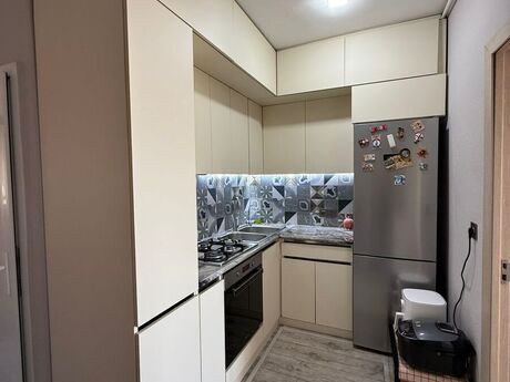 3 otaqlı köhnə tikili - Əhmədli m. - 65 m²