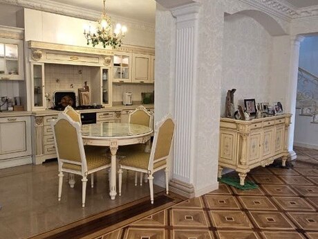 5 otaqlı həyət evi/bağ evi - 20 Yanvar m. - 450 m²