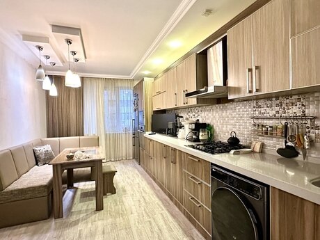 Elan №5862712 - Bakı, Nəriman Nərimanov m., 3 otaqlı, 136 m², 5/17 mərtəbə
