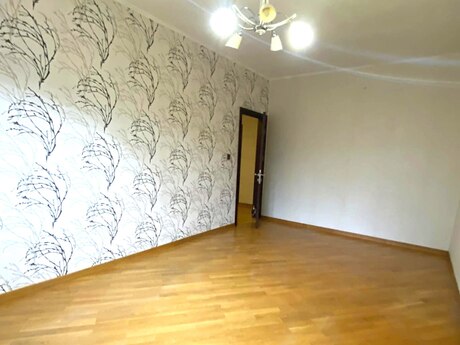 3 otaqlı köhnə tikili - Həzi Aslanov q. - 85 m²