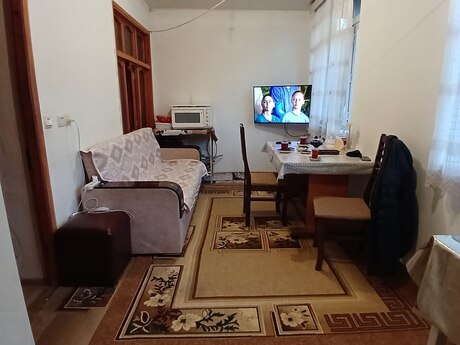 Объявление №5863103 - Баку, м. Халглар Достлугу, 3-комн., 80 м², 2/9 этаж