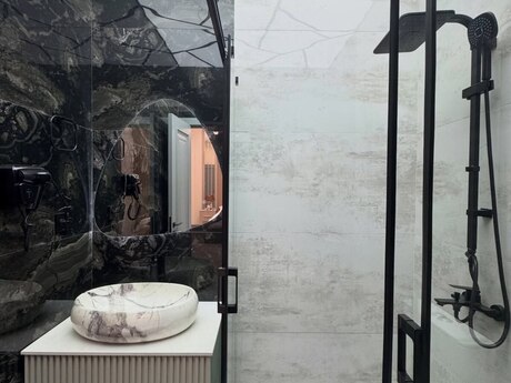 House with Garden, Villa For Sale