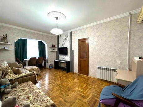 Elan №5863484 - Bakı, Nərimanov r., 2 otaqlı, 65 m², 4/9 mərtəbə